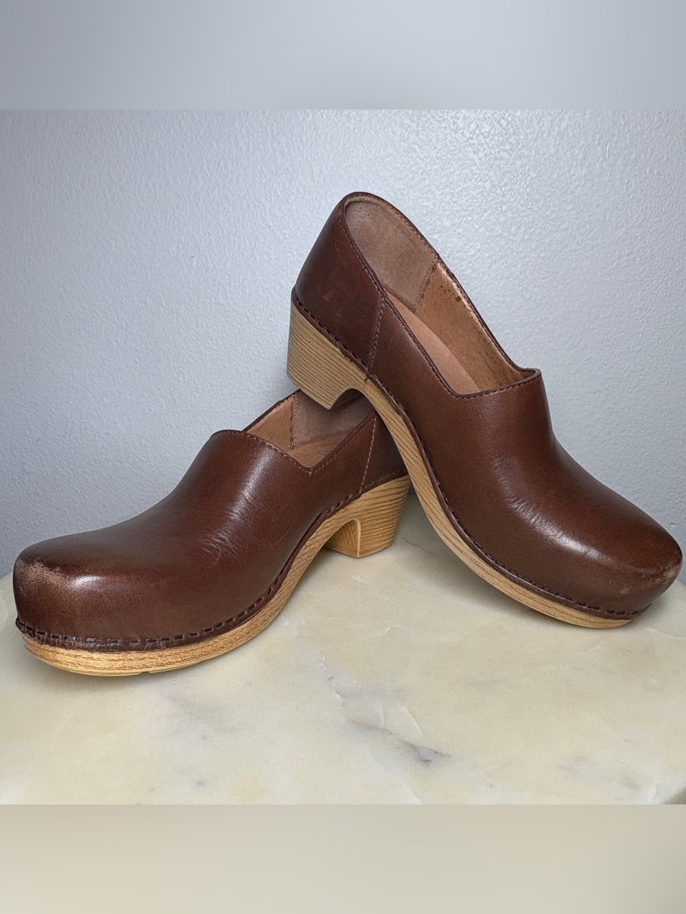 Brown Smooth Leather Slip-On Platform Clogs Size 6.5 - 7